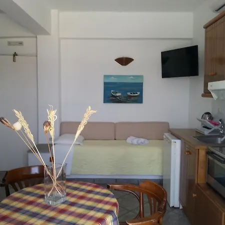 Hotel apartamentowy Akrogiali &